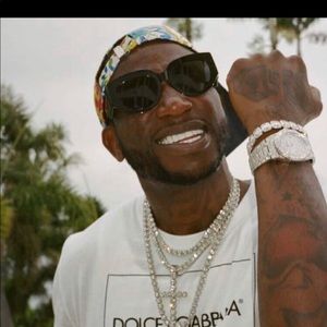 Meet your Posher, Kevin